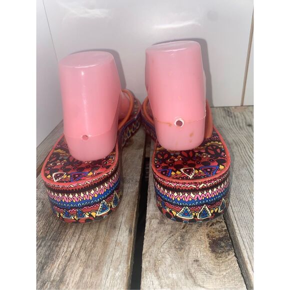 Sakroots Platform Flip Flops Women’s Size 8 Peace Sign Print Sandals Summer Shoe - Picture 2 of 8